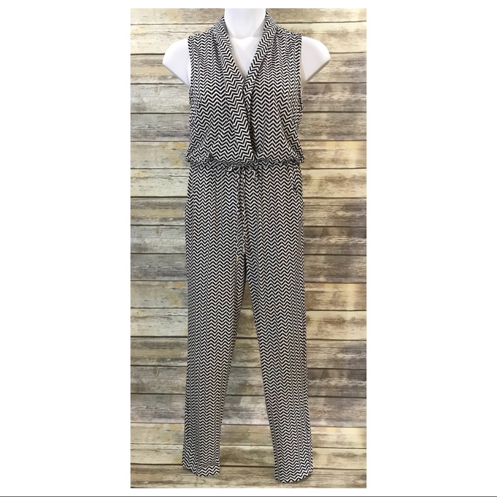 Skies Are Blue Chevron Print Jumpsuit - M